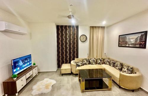 Islamabad Apartment | Self-Checkin 1 Bed SkyParkOne Gulberg Greens Islamabad