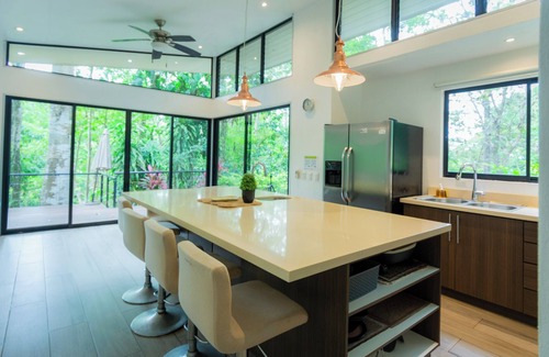 Tarcoles Hotel | Selva Color Forest & Beach Ecolodge