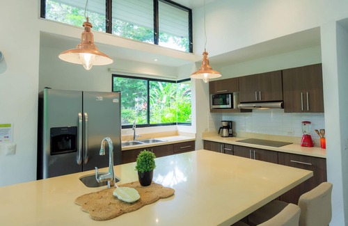 Tarcoles Hotel | Selva Color Forest & Beach Ecolodge