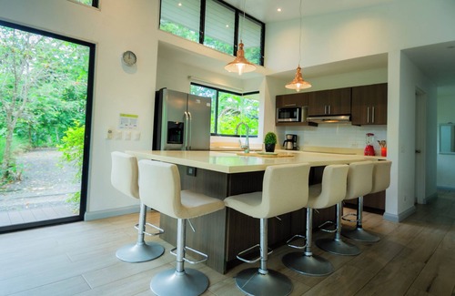 Tarcoles Hotel | Selva Color Forest & Beach Ecolodge