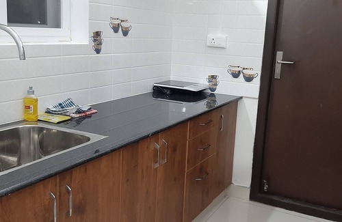 Suluru Apartment | Senri By Yuhi