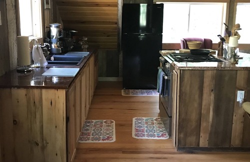 Shippenville Apartment | Sentner House River/Rustic Retreat - Clarion River Dock on 650 Wooded acres