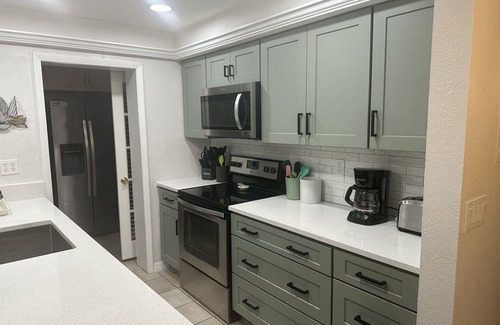 New Smyrna Beach Condo | Sep/Oct Discounts Available -SPECTACULAR OCEANFRONT, 3-Separate Private Bedrooms