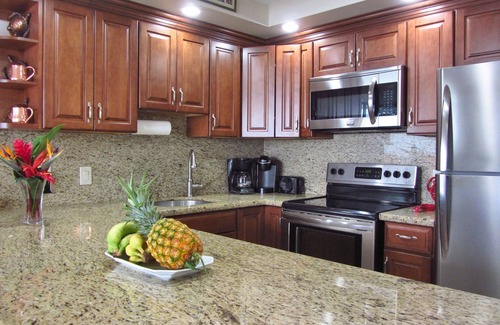 Honokowai Condo | Sept-Oct Special! Views from your Lanai—Lovely Oceanfront Condo "No Resort Fee!"