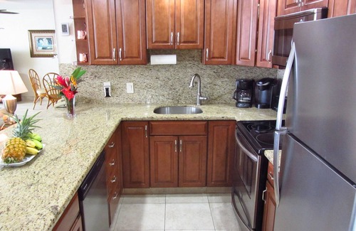 Honokowai Condo | Sept-Oct Special! Views from your Lanai—Lovely Oceanfront Condo "No Resort Fee!"