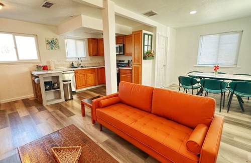 Woodlake Apartment | Sequoia Cozy Nest in fabulous Woodlake with WiFi, AC
