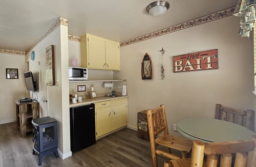 Kernville Hotel | Sequoia Lodge