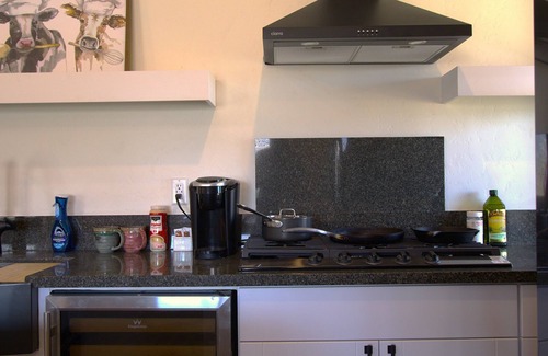 Exeter House | Sequoia Luxury Ranch House, View, Pool, horses, 30 min to Park, in Foothills