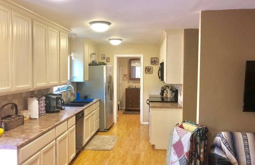 Posey House | Sequoia National Forrest CabinG sleeps 16