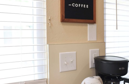 Three Rivers House | Sequoia Serenity 4 Mi to Sequoia National Park-King Bed