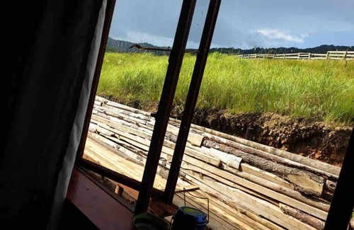 Merrivale House | Serendipity Farm Stay in Beautiful Byrne Valley