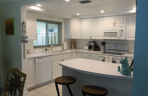 Boca Grande House | Serendipity On Boca Grande, Old Florida 3Bd,3Ba,Htd pool! Minutes To Everything