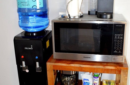 Nashport House | Serene 2BR: Near-Town Convenience Meets Nature Getaway, Ideal for All Travelers