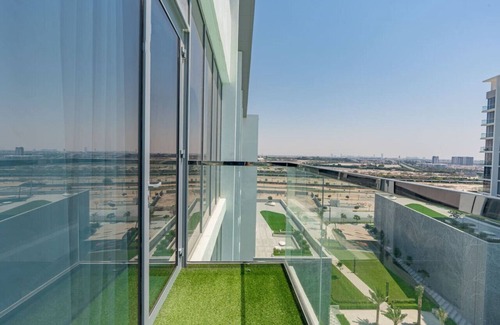 Dubai Apartment | Serene and sophisticated Lagoon Living - Suiteable