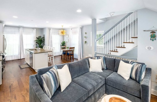 Cannonborough Elliotborough House | Serene Courtyard + Parking - 2 Blocks to King!