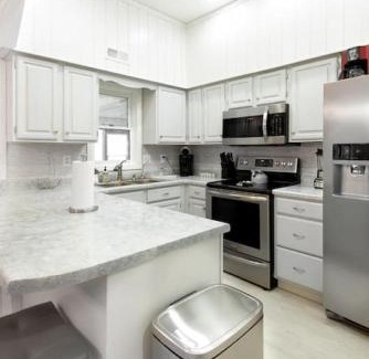 Rocky Mount House | Serene Duplex Lakefront Retreat: sleeps up to 20