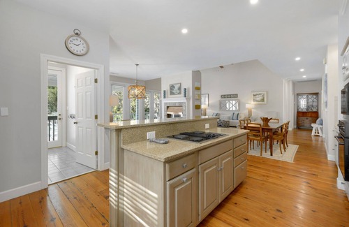 Debordieu Colony House | Serene Golf Course retreat nestled in the heart of DeBordieu