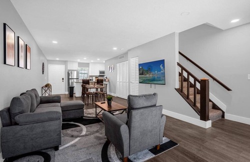 University House | Serene Home By The Pond