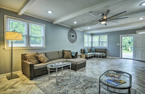 Greensboro Cottage | Serene Home on Pond - 5 Mi to Dtwn Greensboro