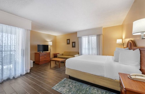 Seabreeze Park Hotel | Serene Oceanfront Escape | Private Balcony w/Breathtaking Views of the Ocean