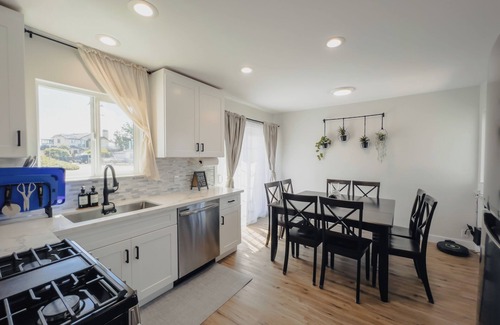 Moss Landing House | Serene river view & beach walk, near Monterey Aquarium, Laguna Seca, Santa Cruz