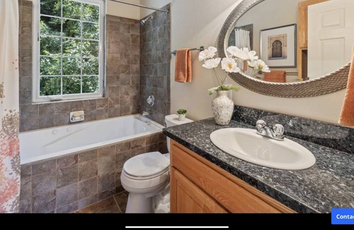 Monte Rio House | Serene Riverfront House