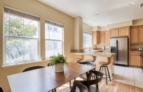 Willow Glen House | Serene San Jose 3BR w/A/C, nr Hiking Trails & Shopping, by Blueground