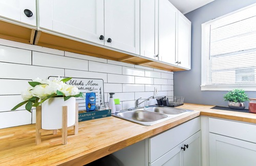 Memphis Apartment | Serene Sanctuary with ShellCrestCorp Apt 104