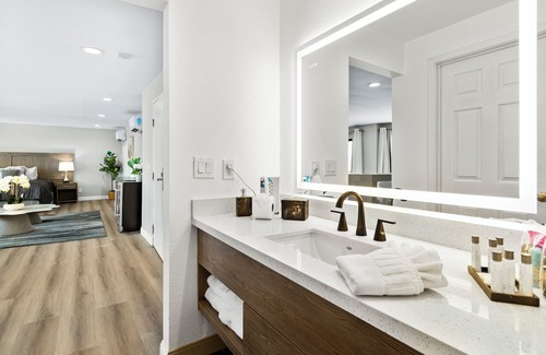 Las Vegas Hotel | Serene Vegas Boutique Hotel Las Vegas