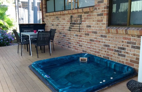 Primbee House | Serenity by the Lake