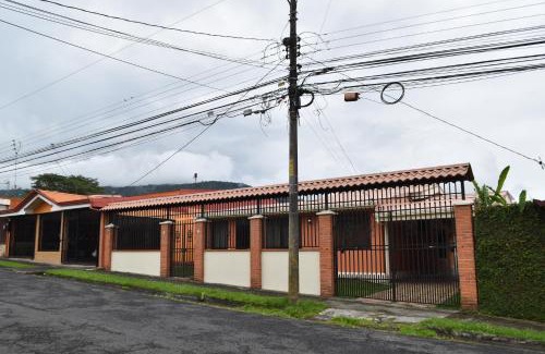 Turrialba Apartment | SERENITY HOME H Y M