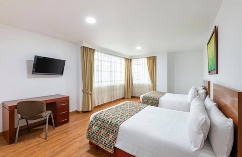 Usaquen Hotel | Serenity in the City! 2 Budget-friendly Units, Free Parking, City Views