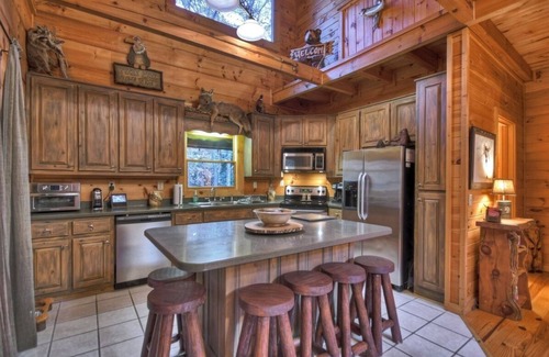Mineral Bluff Cabin | Serenity in the Heart of Nature: Mountain Cabin near Toccoa River and Blue Ridge