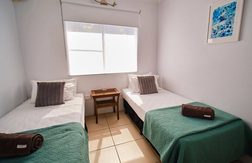 Picnic Bay Apartment | Serenity on Magnetic Unit 3 - A friendly family environment