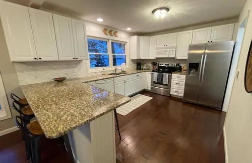 Deerwood House | Serenity on Serpent - Entire Home on Serpent Lake, Year-Round Enjoyment