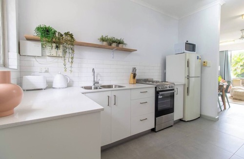 Darwin City Centre Apartment | Serenity on Smith | 2 bedroom apartment by Tropical BNB