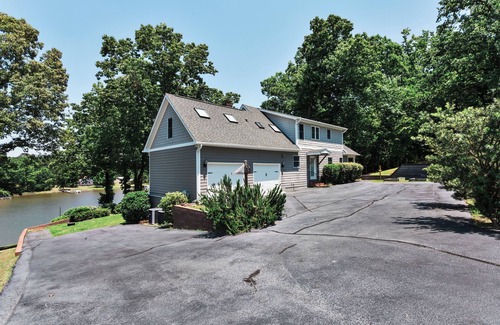 Ridgeway House | Serenity on Wateree- Dock & Sauna!
