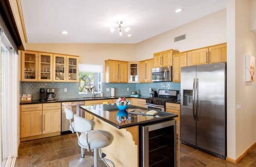 Araby House | Serenity Palms-Gorgeous Villa in Palm Springs