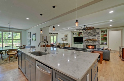 Reed Creek House | Serenity Point, Lake Hartwell, GA