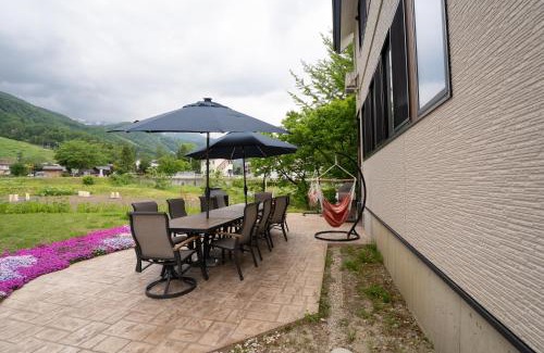 Happo Ski Chalet | Serenity & Solitude Chalets, walk to the lifts Happoone Ski Resort