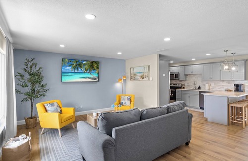 Rio Vista House | Serenity, tranquility, relaxed! 10 Min drive to Bucees, Speedway, and Beaches!