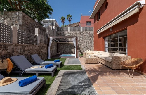 Mogan Ski Chalet | Serenity Villa Tauro: Golf, Beach & Relax