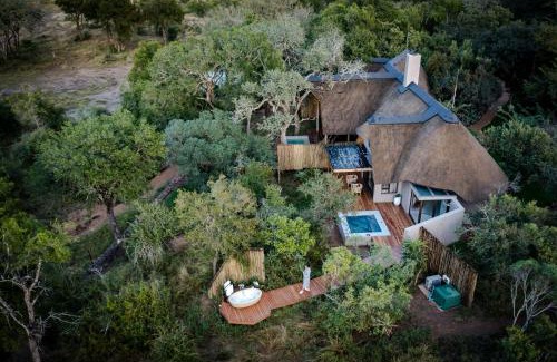 Thorny Bush Game Reserve Cabin | Serondella Safari Lodge