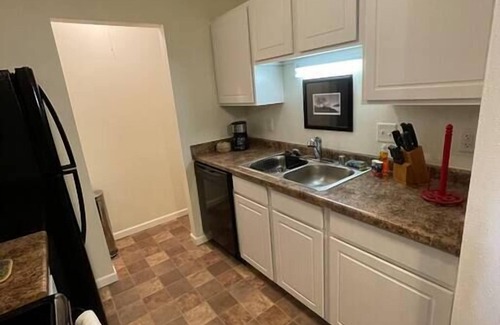 Janesville Apartment | Serviced 2BA/1BA Corporate Apartment