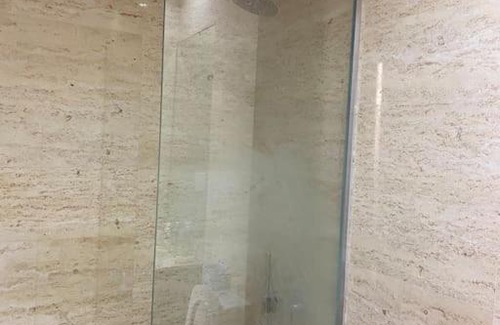 Al Mankhool Apartment | Serviced Room in a Luxurious apt - unmatched view