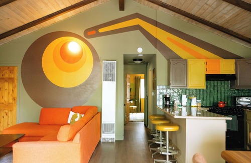 Big Bear Lake Hotel | Sessions Retreat & Hotel