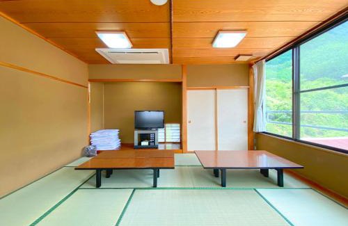 Kawanehon Apartment | Sessokyo Onsen Hall