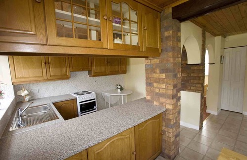 Newton Poppleford Cottage | Set In Quiet, Rural Surroundings In The Heart Of The Otter Valley.