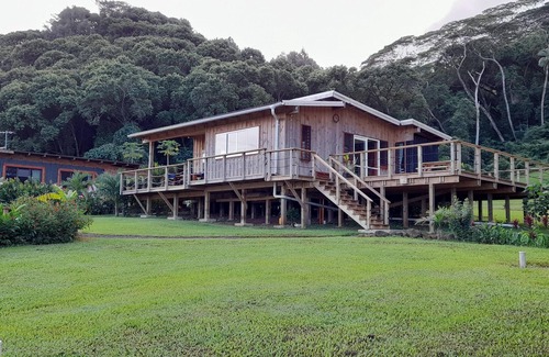 Takitumu District House | Set on a beautiful 2.5 acres and amazing ocean views.