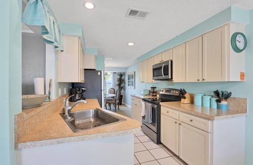 Whitfield House | Settle Down in Sarasota-tropical retreat with salt water in-ground pool